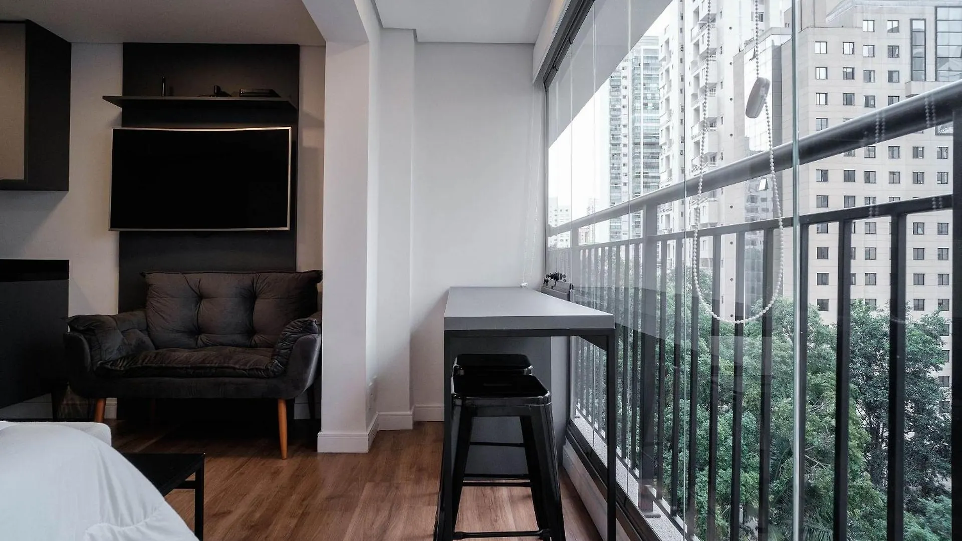 Yume Vitrali Studios São Paulo 0*,  Brasil